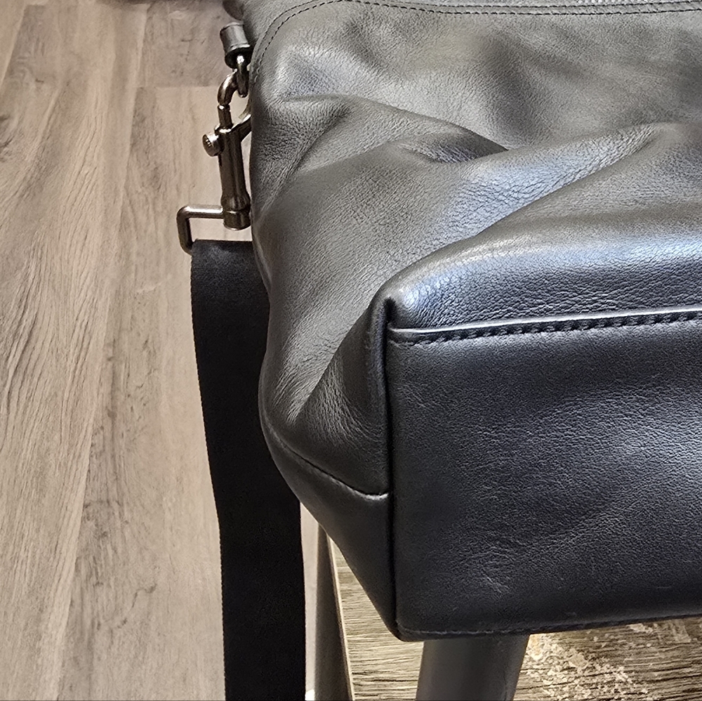 Coach Graham Foldover Tote - Picture 6 of 9